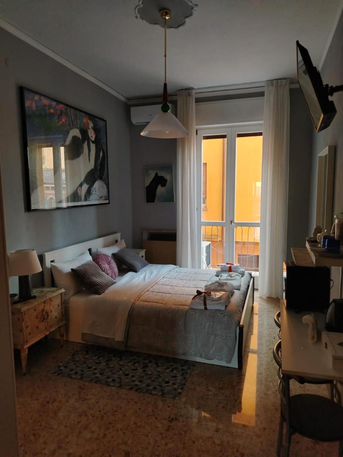 B&B Califano- 2 Leoni Verona Bagian luar foto