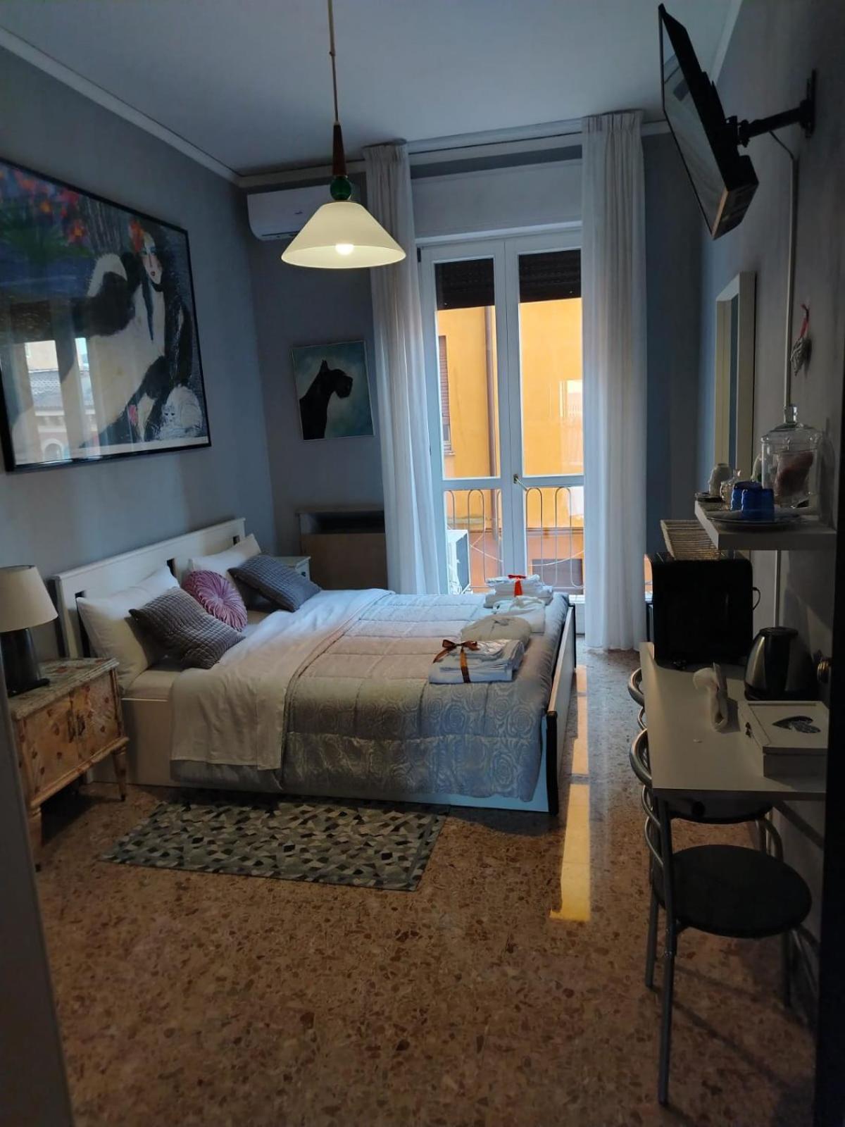 B&B Califano- 2 Leoni Verona Bagian luar foto