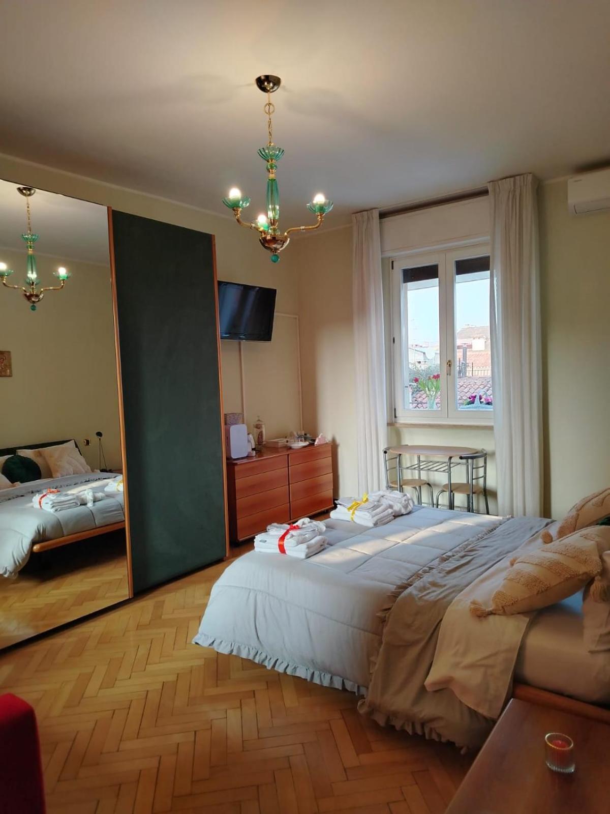 B&B Califano- 2 Leoni Verona Bagian luar foto