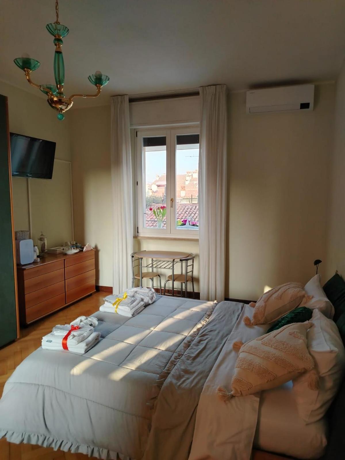 B&B Califano- 2 Leoni Verona Bagian luar foto