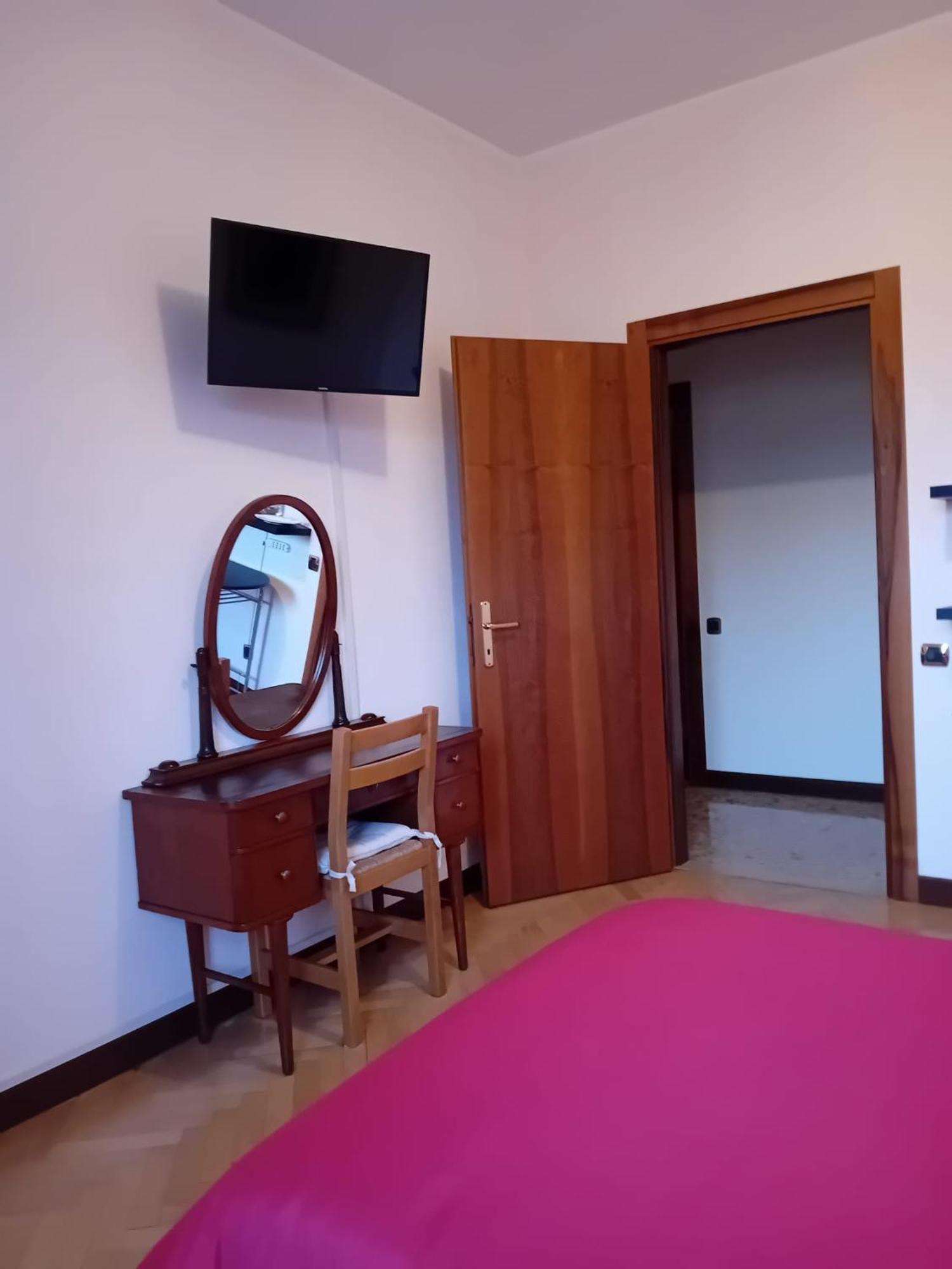 B&B Califano- 2 Leoni Verona Bagian luar foto